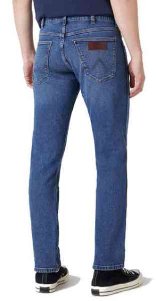 Wrangler Greensboro - MORE BLUES